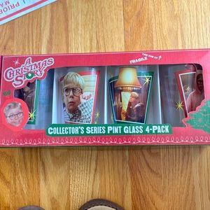Christmas Story 4 collectors series glass 4 pack never used